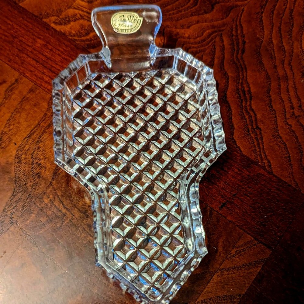 Flat Iron Dish